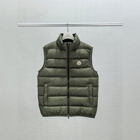 Moncler, новая куртка-жилет с воротник