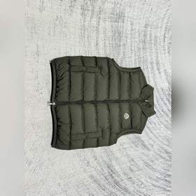 Moncler, новая куртка-жилет с воротник