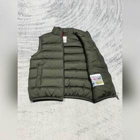 Moncler, новая куртка-жилет с воротник