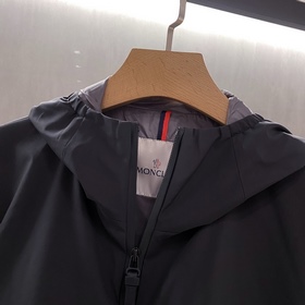 (Новинка) Модная легкая куртка Moncler