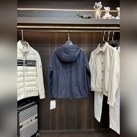 Moncler Новая легкая куртка с капюшон