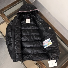 Moncler Moncler Новинка] Стильная, у