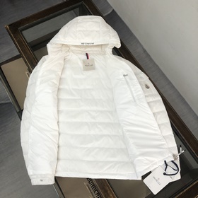 Moncler Новейшая куртка с капюшоном 