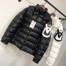 Пуховая куртка Moncler Mariveles, кото