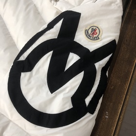 Пуховая куртка Moncler Mariveles, кото