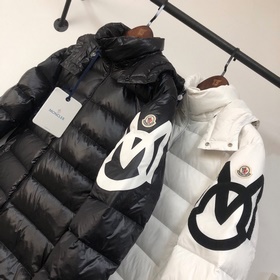 Пуховая куртка Moncler Mariveles, кото