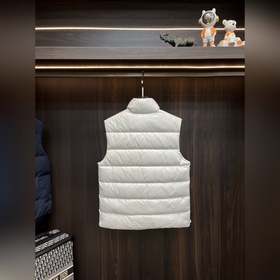 Moncler 2026 Новейшая дизайнерская пух