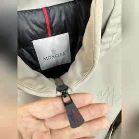 Пуховик Moncler 2026 осень/зима GW Bou