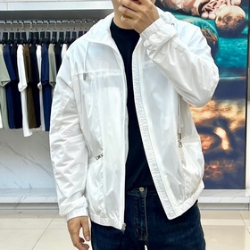 Moncler Cler, новая куртка с капюшоном