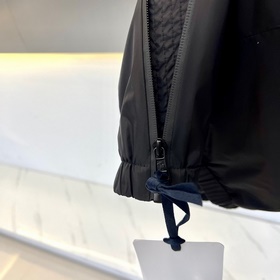Moncler Cler, новая куртка с капюшоном