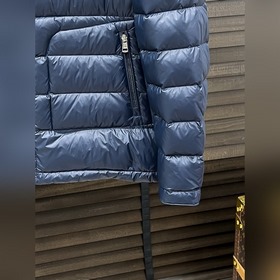 Пуховая куртка Moncler — легкая пухова