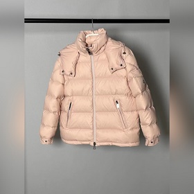 Moncler  Новые поступления  Moncle