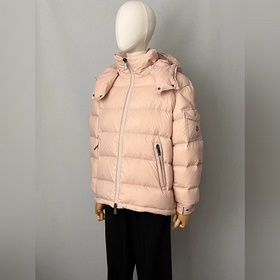 Moncler  Новые поступления  Moncle