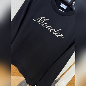 Толстовка Moncler с капюшоном и вышиты