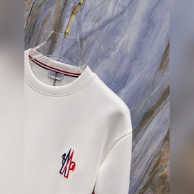 Moncler  [Новые поступления] Поста