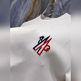 Moncler  [Новые поступления] Поста