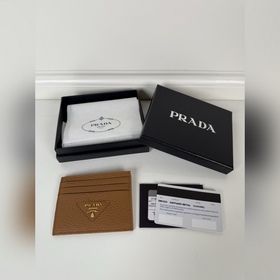 Компактный держатель для карт PRADA из