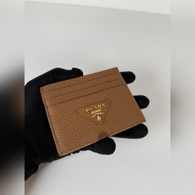 Компактный держатель для карт PRADA из