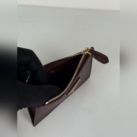 Кожаный держатель для карт PRADA бордо