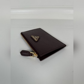 Кожаный держатель для карт PRADA бордо