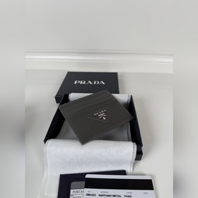 Мужской компактный кошелек PRADA из ко