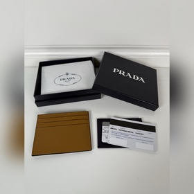 Мужской кожаный кошелек PRADA Crosshat