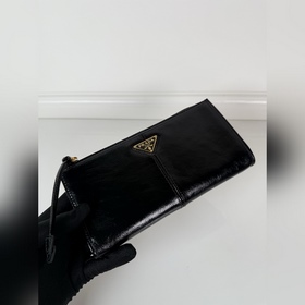 Универсальный небольшой кошелек PRADA 