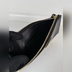 Универсальный небольшой кошелек PRADA 