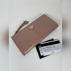 Универсальный небольшой кошелек PRADA 