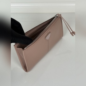 Универсальный небольшой кошелек PRADA 