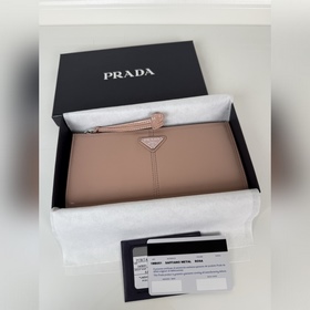 Универсальный небольшой кошелек PRADA 