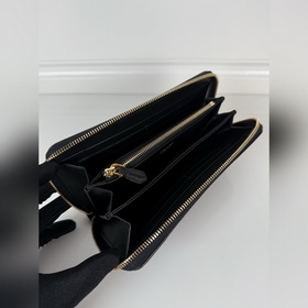 PRADA Нейлоновая ткань + кожа бычка, к