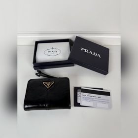 Кожаный кошелек PRADA из черной телячь