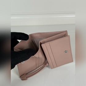 Короткий кошелек PRADA с застежкой-кно