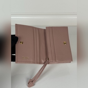 Короткий кошелек PRADA с застежкой-кно