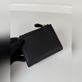Универсальный короткий кошелек PRADA, 