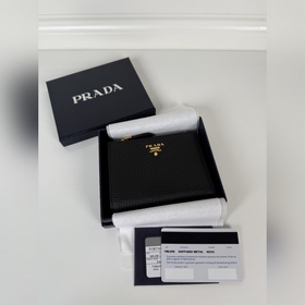 Универсальный короткий кошелек PRADA, 