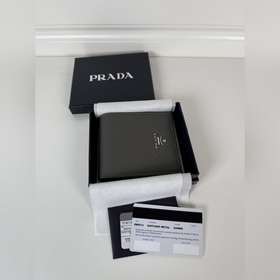 Мужской короткий кожаный кошелек PRADA