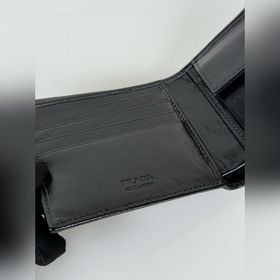 Мужской кошелек PRADA с крестообразной