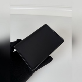 Короткий кошелек PRADA с застежкой-кно