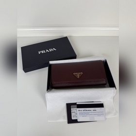Женский кошелек PRADA с клапаном, борд