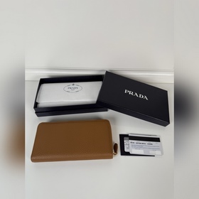 Кожаный кошелек PRADA с оленьим узором