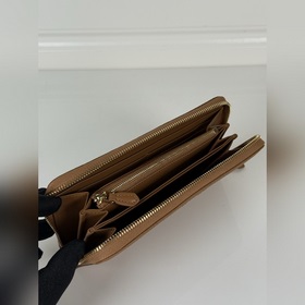 Кожаный кошелек PRADA с оленьим узором