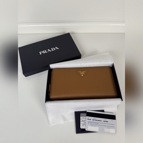 Кожаный кошелек PRADA с оленьим узором
