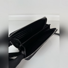 Мужской кошелек PRADA на молнии из чер