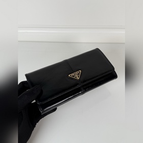 Женский кошелек PRADA с клапаном, моде