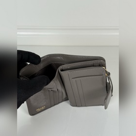 Кошелек PRADA из серой телячьей кожи с