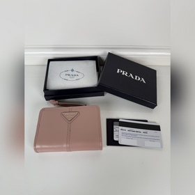 Короткий кожаный кошелек PRADA из теля