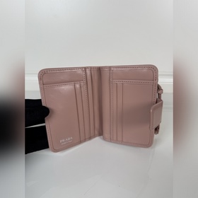 Короткий кожаный кошелек PRADA из теля