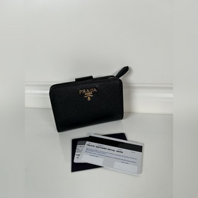 Женский кошелек PRADA с крестообразной